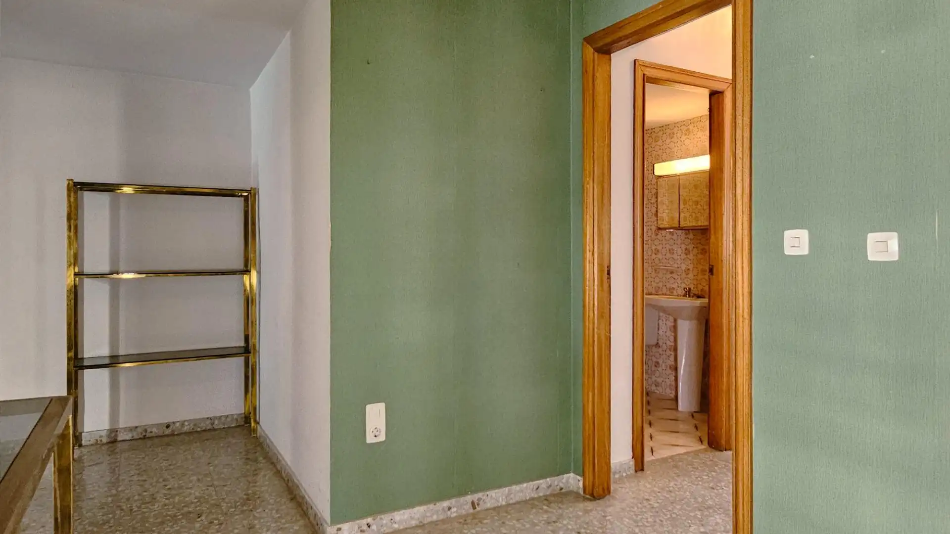 Flat for sale in Gandia  with Storage room and Balcony