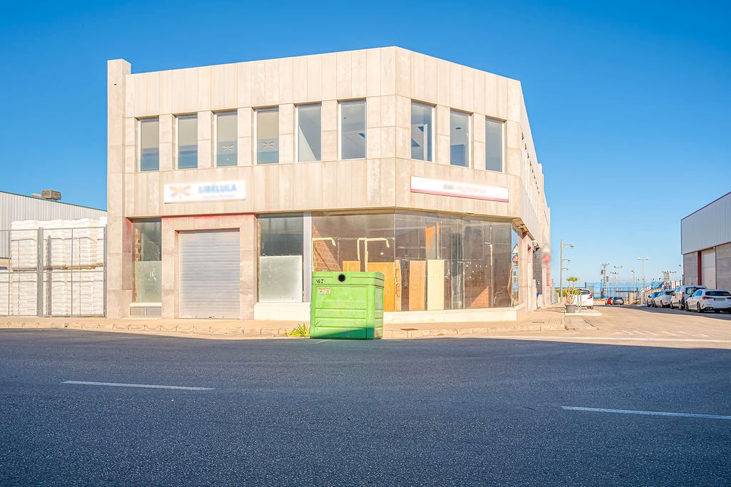 Exterior view of Office for sale in Pego