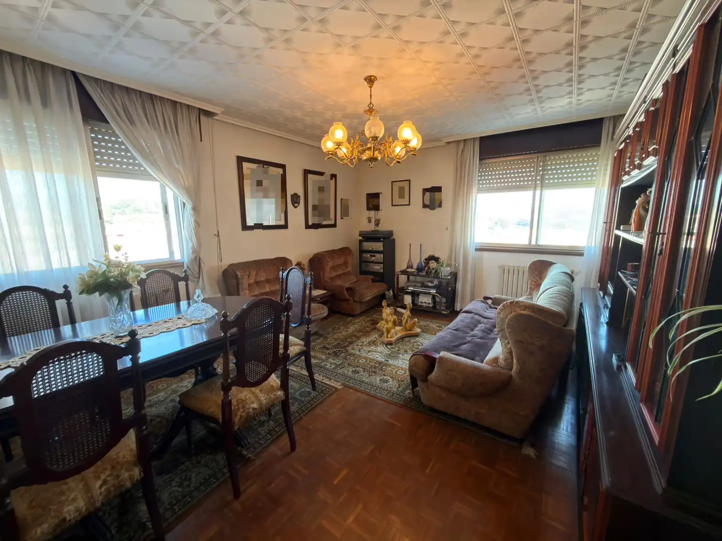 Sala de estar de Piso en venta en Pontevedra Capital  con Calefacción, Parquet y Horno