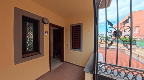 Foto 2 de Casa adosada en venda a Avenida de Los Vientos, 43, Casco Urbano, Adeje