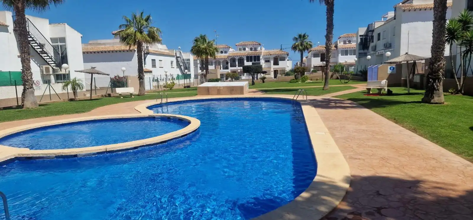 Apartamento con terraza en alquiler en Calle Realista, imagen 2