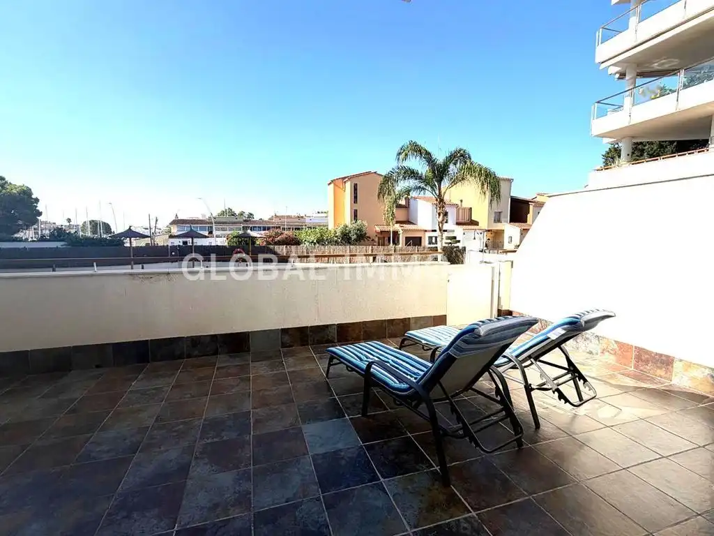 Mini appartamento con piscina in vendita a Avinguda del Nord, imagen 3