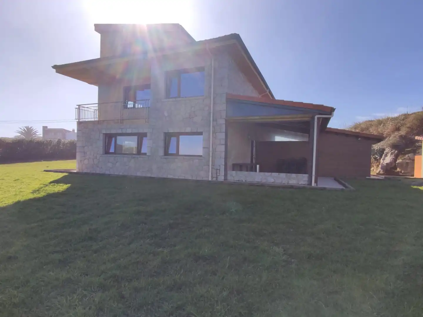 Vista exterior de Casa o chalet de alquiler en Miengo con Calefacción, Jardín privado y Amueblado