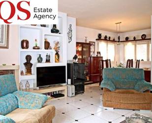 Sala d'estar de Casa o xalet en venda en Blanes amb Jardí privat, Terrassa i Traster