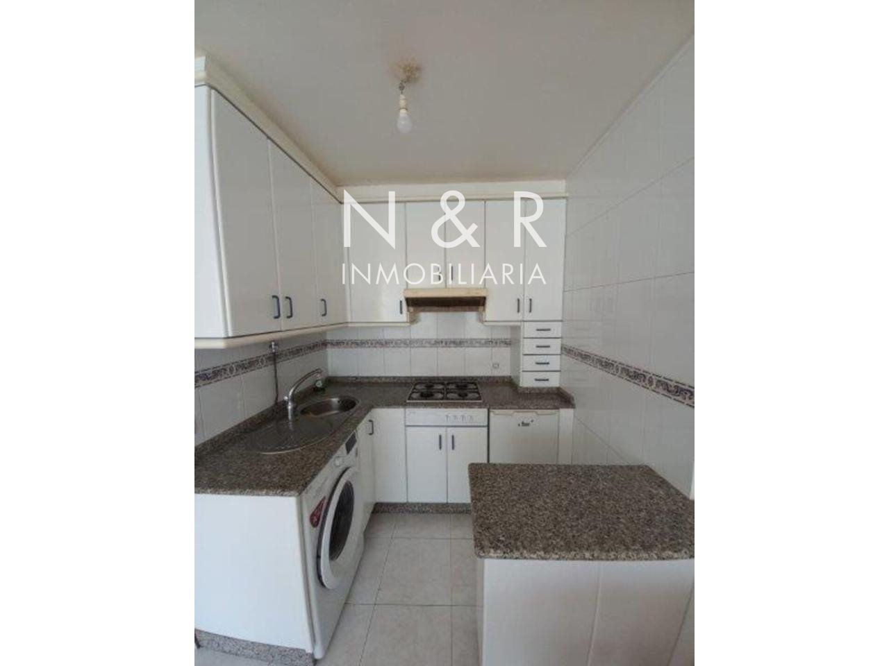 Cocina de Piso de alquiler en Santiago de Compostela  con Calefacción y Amueblado