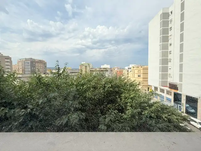 Terraza de Piso en venta en Castellón de la Plana / Castelló de la Plana con Calefacción y Trastero