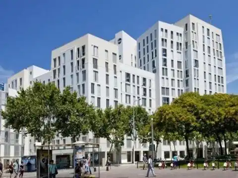 Vista exterior de Garatge de lloguer en Barcelona amb Alarma