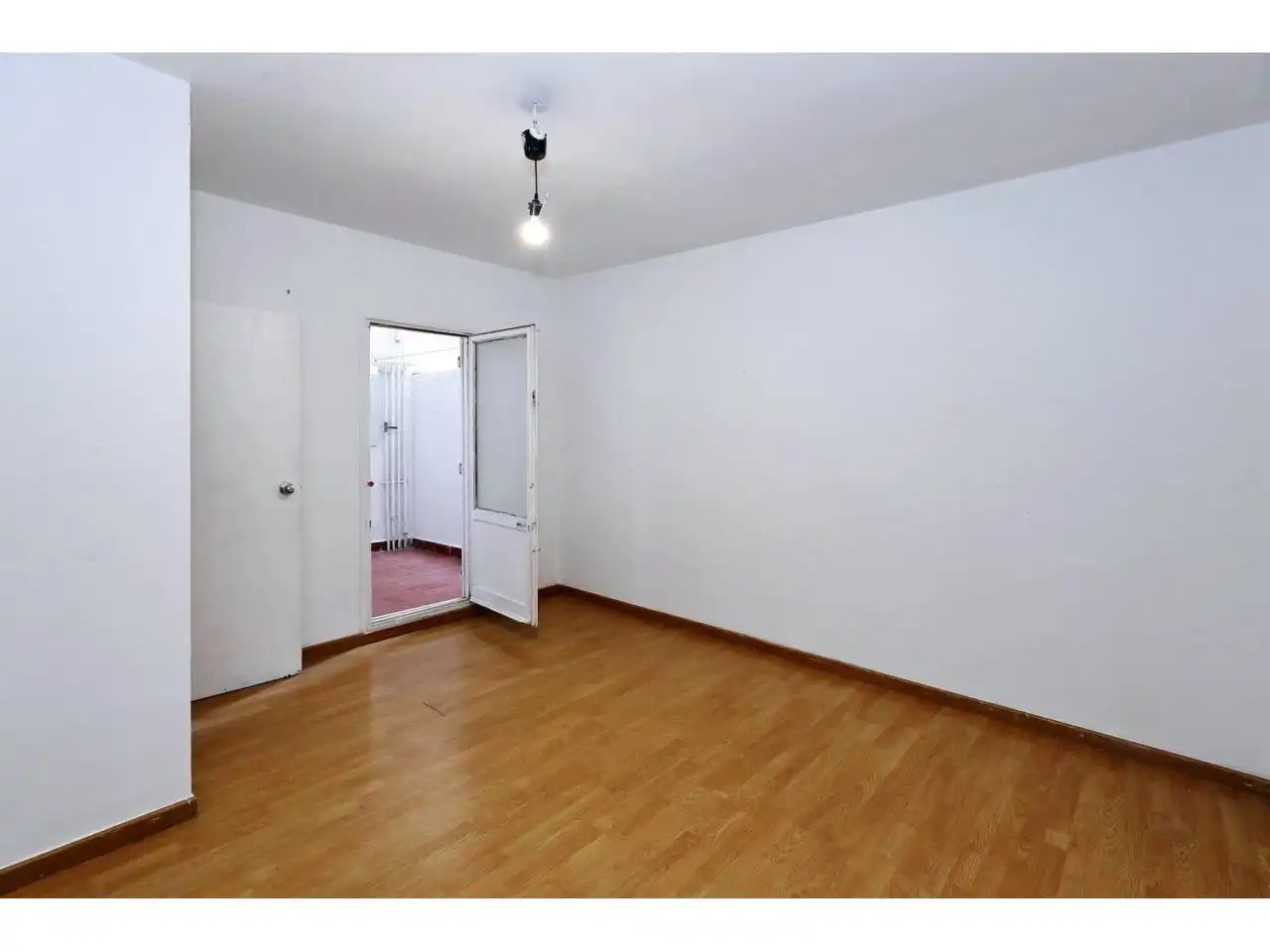 Piso con terraza en venta en Nou Barris, imagen 17