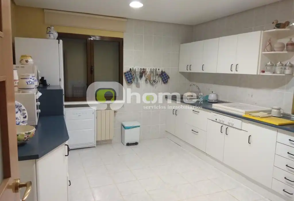 Kitchen of Houses for sale in San Cebrián de Castro  with Private garden and Furnished