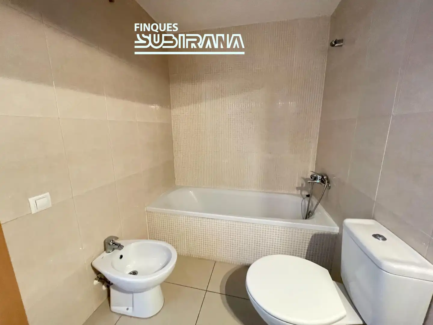 Bany de Pis en venda en Calaf amb Calefacció