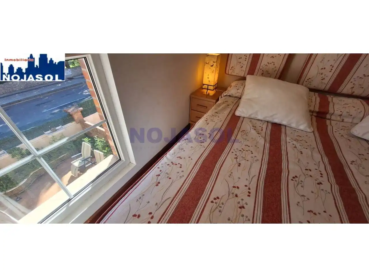 Dormitori de Apartament de lloguer en Noja amb Calefacció, Terrassa i Moblat