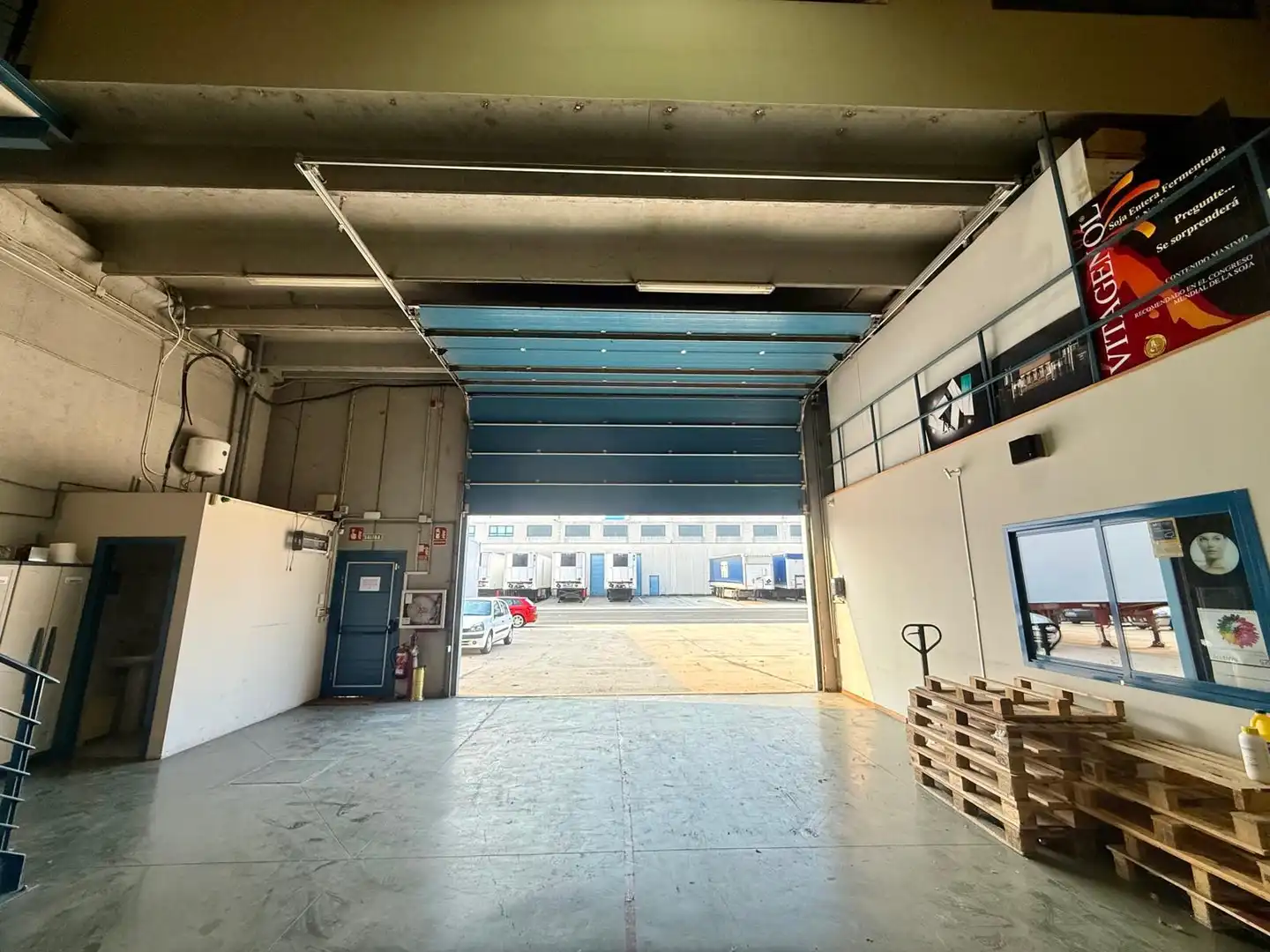 Nave industrial de alquiler en Valle de Elorz / Elortzibar con Calefacción y Alarma
