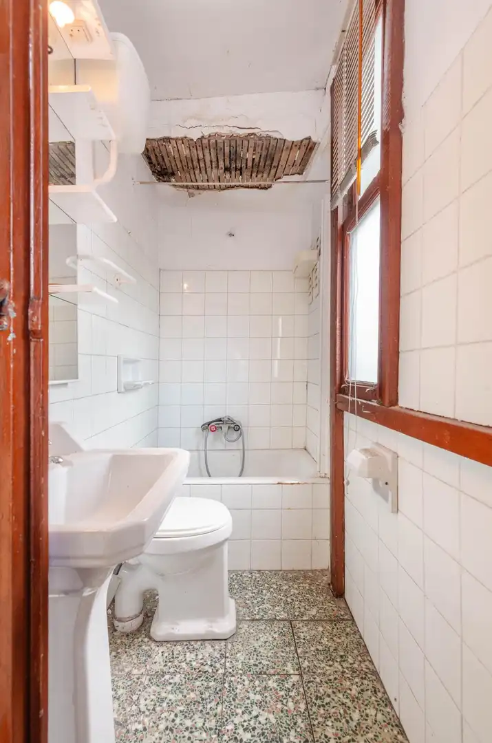 Bany de Casa adosada en venda en Aller amb Traster