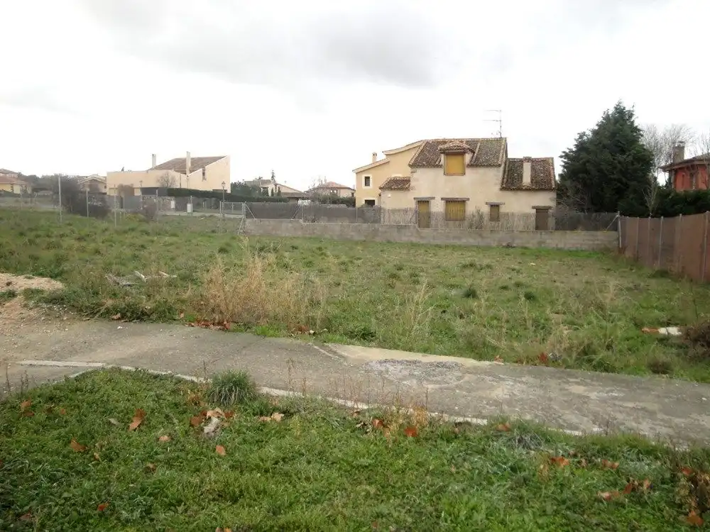 Residential land for sale in Torrecaballeros
