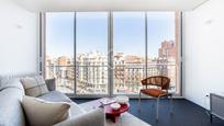 Sala d'estar de Pis en venda en  Madrid Capital amb Aire condicionat i Moblat