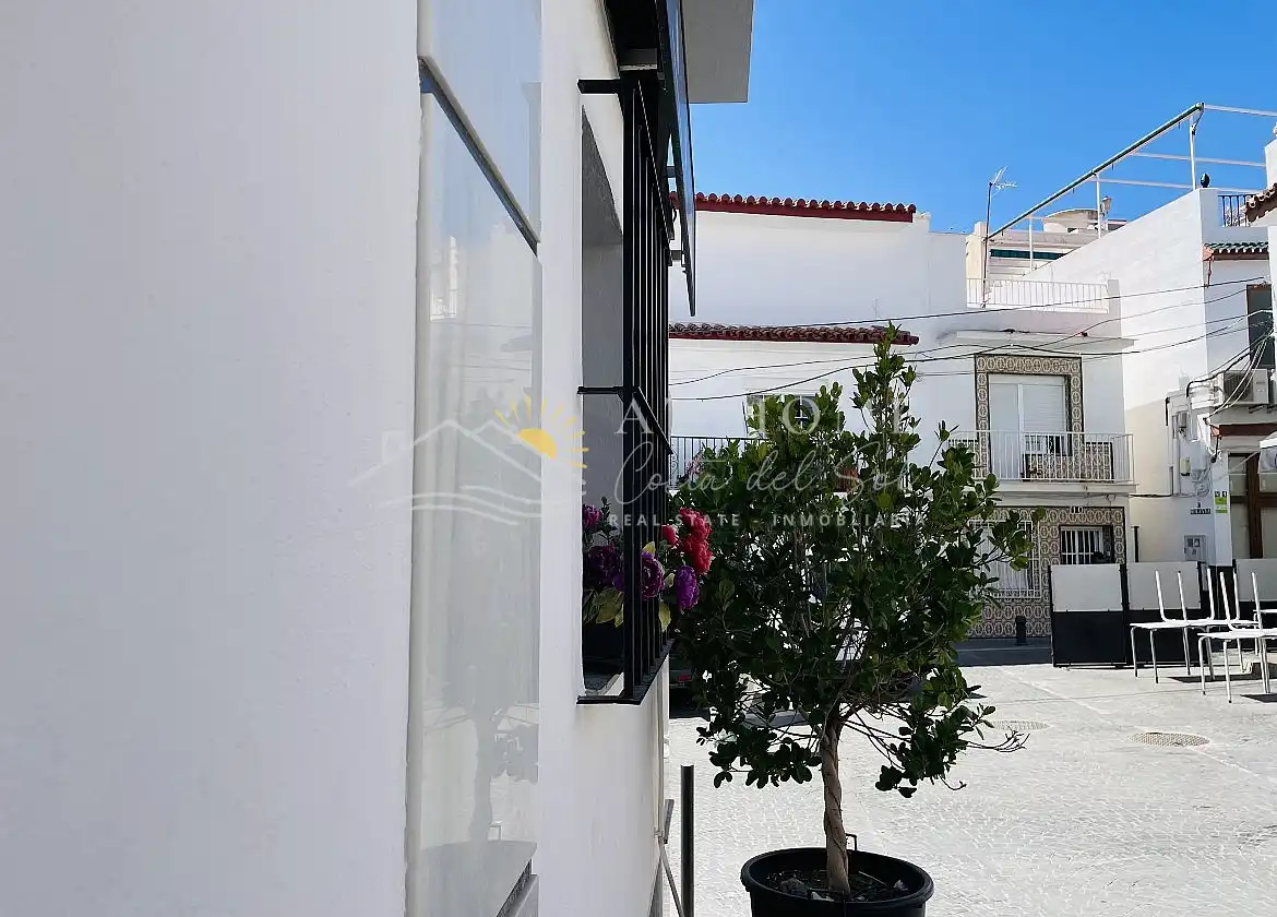 Vista exterior de Casa o chalet en venta en Nerja con Terraza y Horno