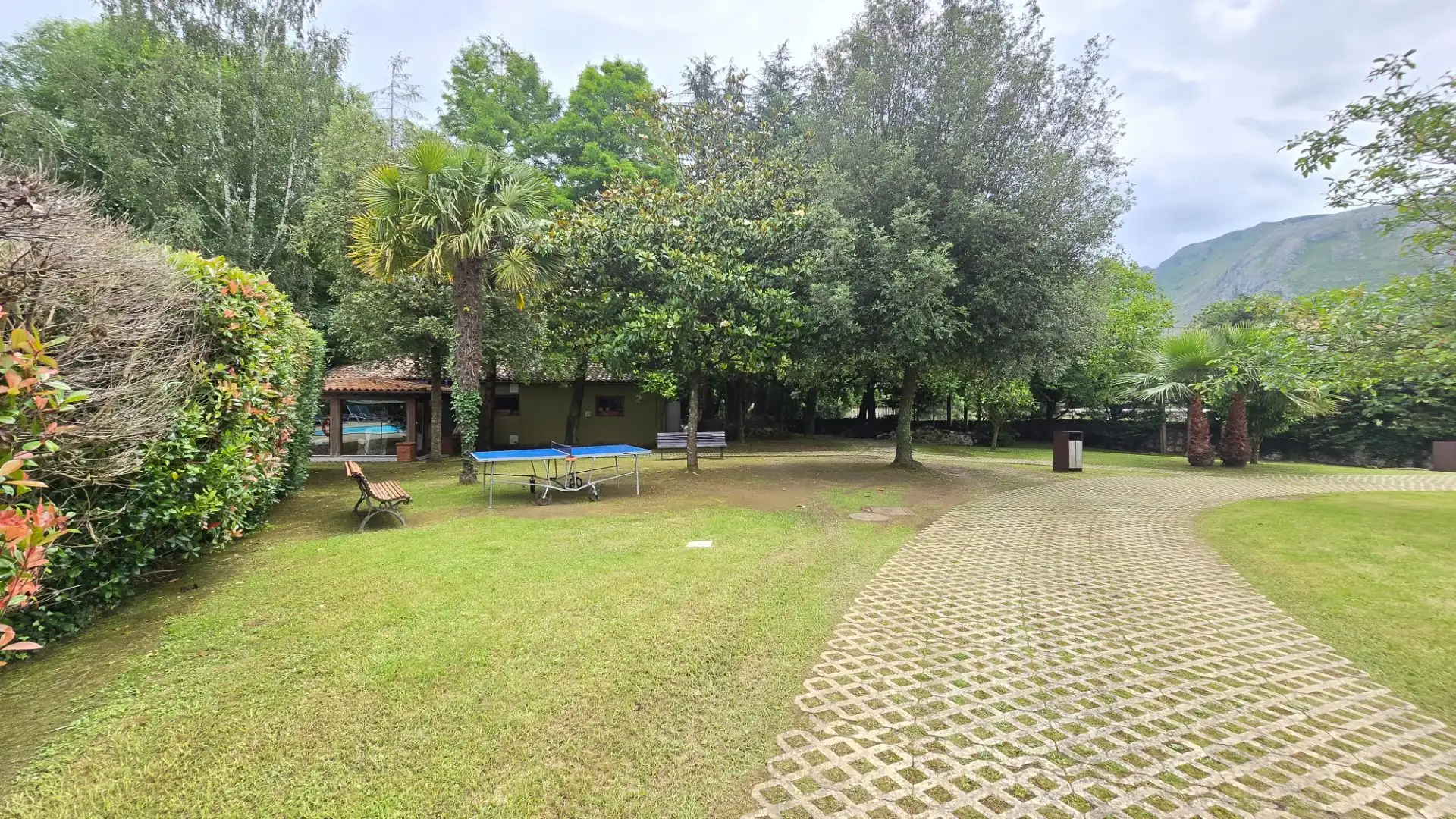 Jardí de Casa o xalet en venda en Llanes amb Calefacció, Jardí privat i Piscina