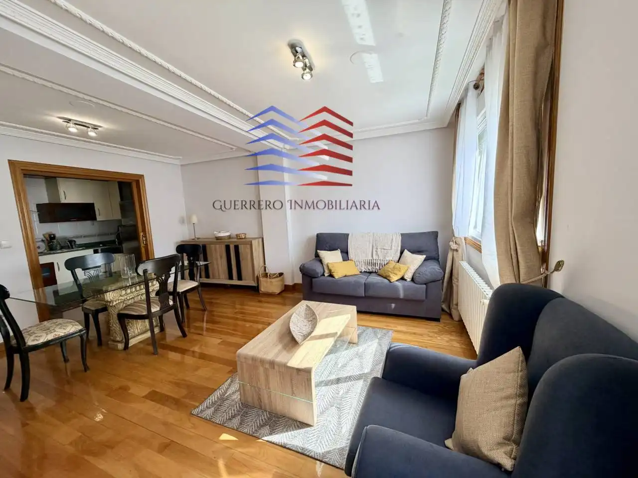 Living room of Apartments for rent in Ourense Capital   with Heating, Parquet flooring and Storage room