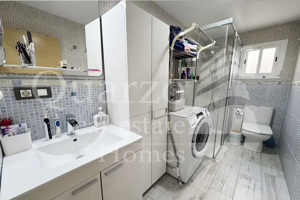 Bathroom of Flat for sale in Alfafar  with Furnished and Balcony
