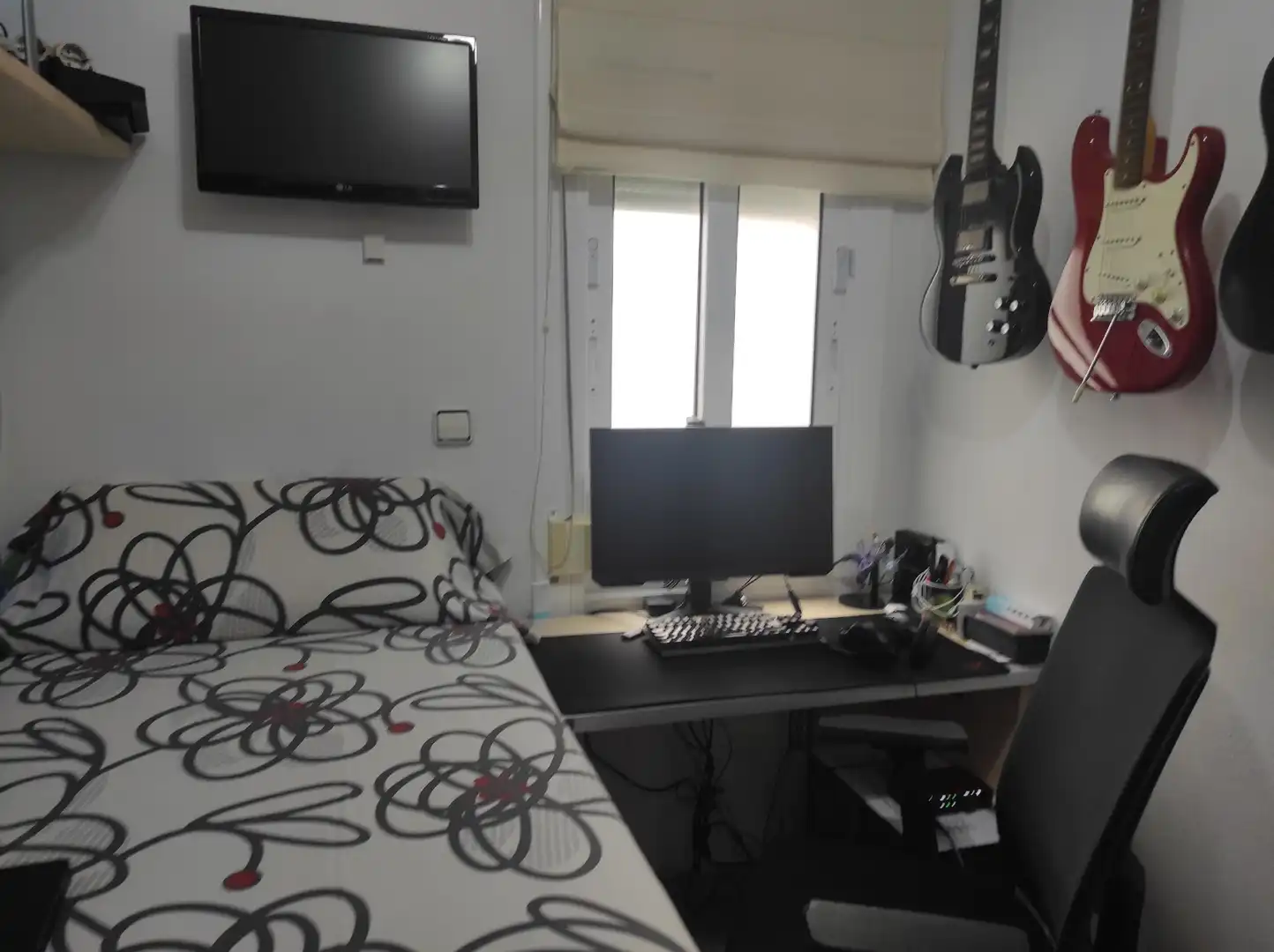 Bedroom of Flat for sale in Sant Just Desvern  with Air Conditioner, Heating and Balcony
