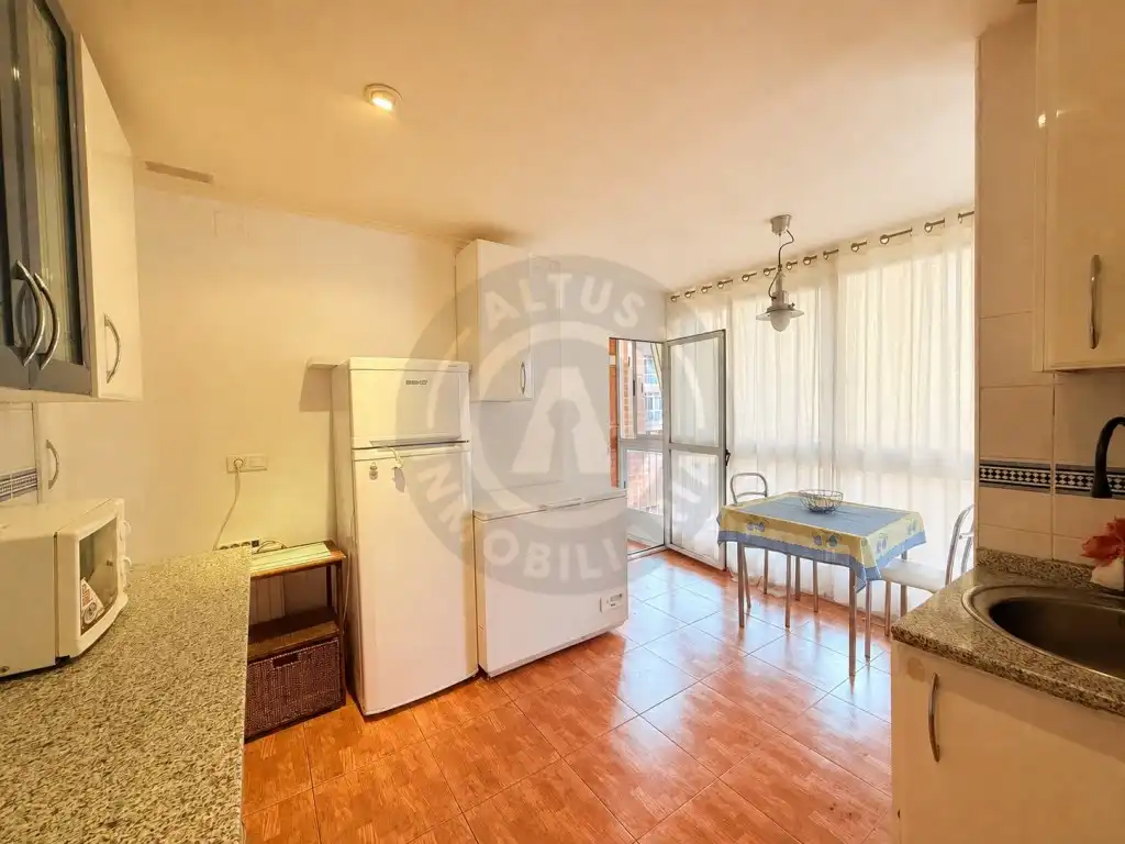 Kitchen of Flat for sale in Cáceres  with Air Conditioner, Terrace and Furnished