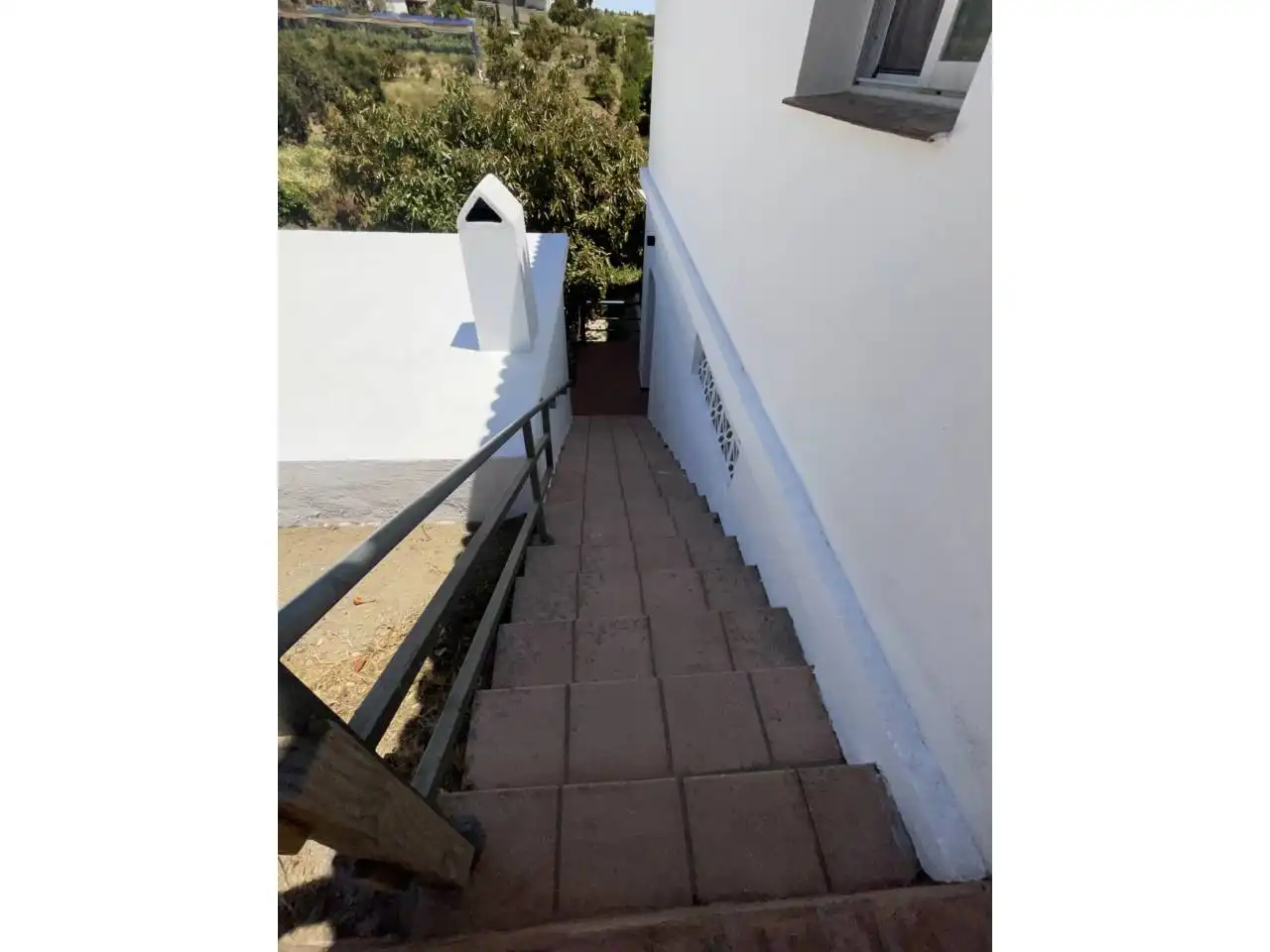 Vista exterior de Finca rústica en venda en Estepona amb Aire condicionat, Calefacció i Jardí privat