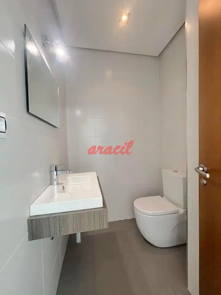 Baño de Piso en venta en Ourense Capital  con Calefacción, Terraza y Balcón