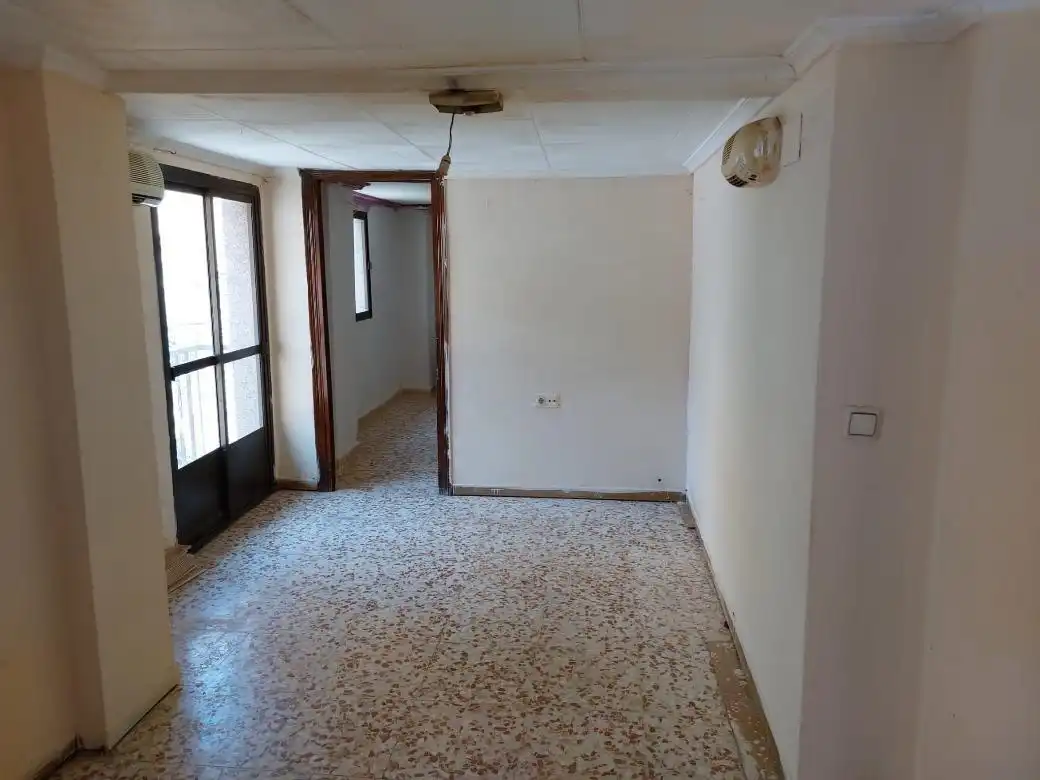 Casa adosada en venda en Guadix