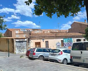 Exterior view of Single-family semi-detached for sale in  Valencia Capital