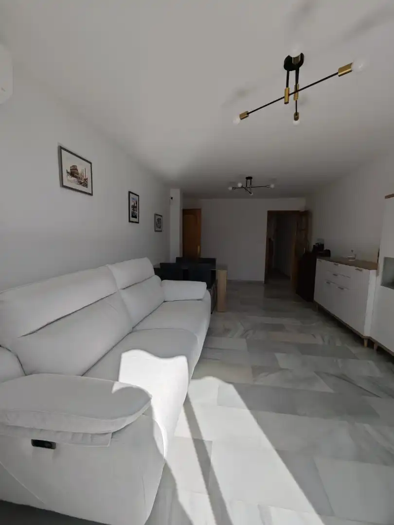 Sala d'estar de Àtic en venda en Vélez-Málaga amb Aire condicionat, Terrassa i Moblat