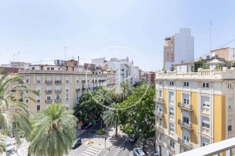 Exterior view of Flat for rent in Valencia  with Air Conditioner, Heating and Terrace