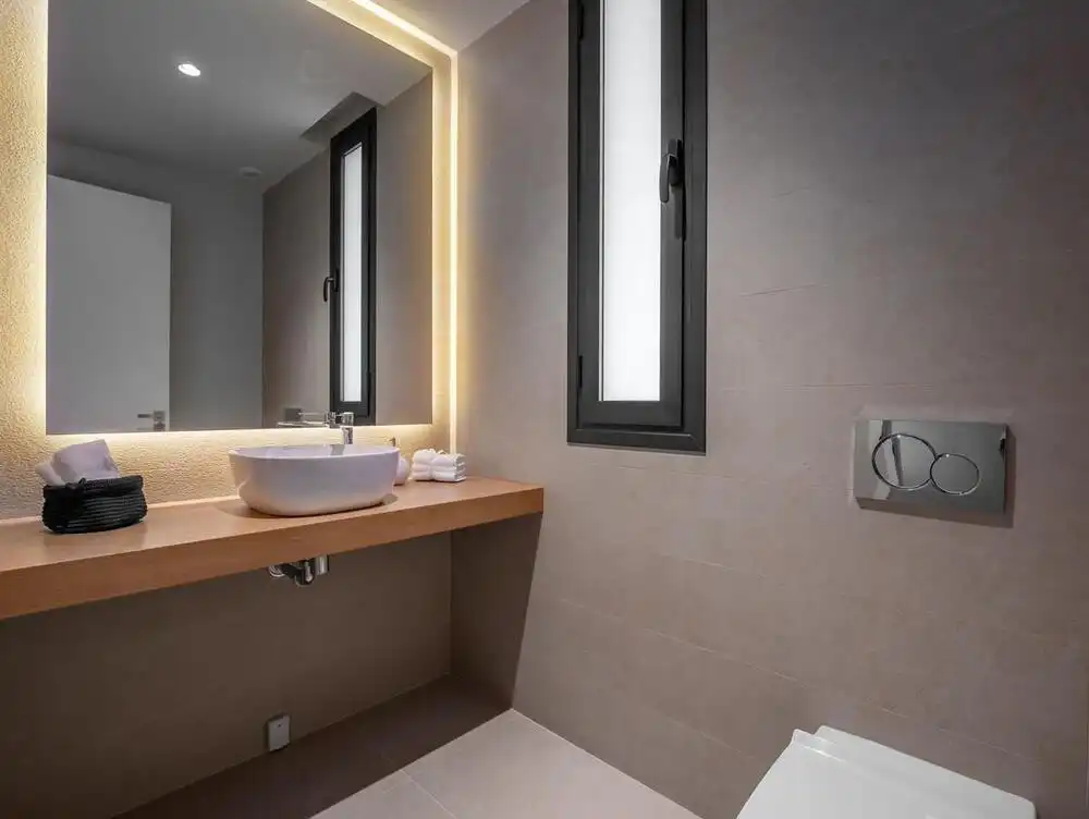 Bathroom of Houses for sale in Estepona  with Air Conditioner, Private garden and Terrace