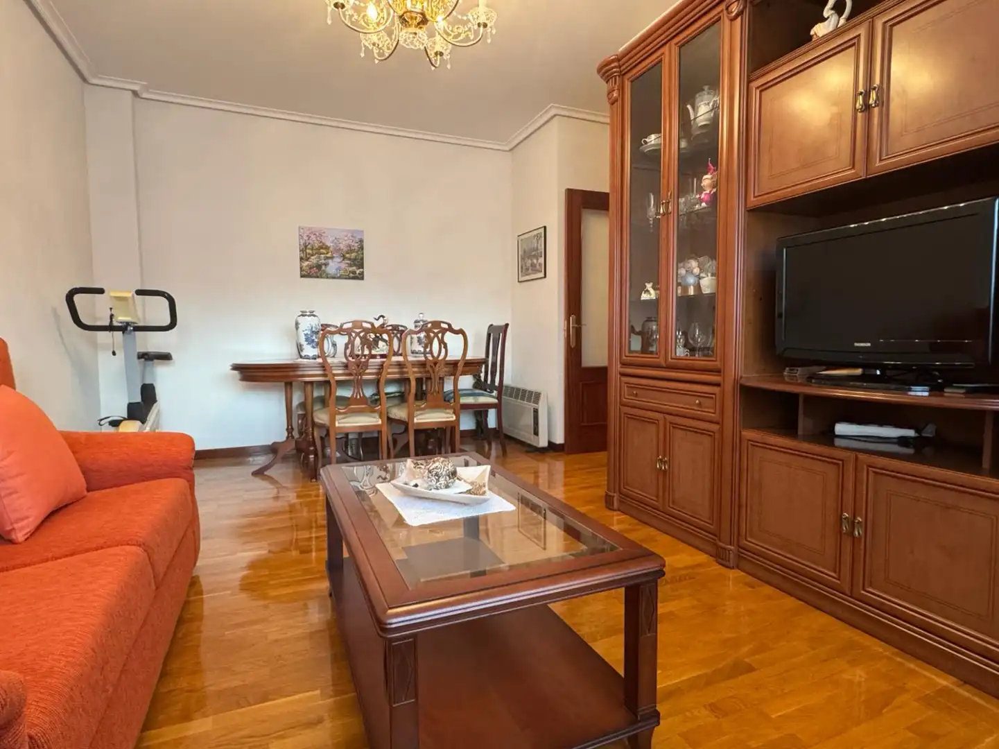Living room of Flat for sale in  Logroño  with Heating, Parquet flooring and Storage room