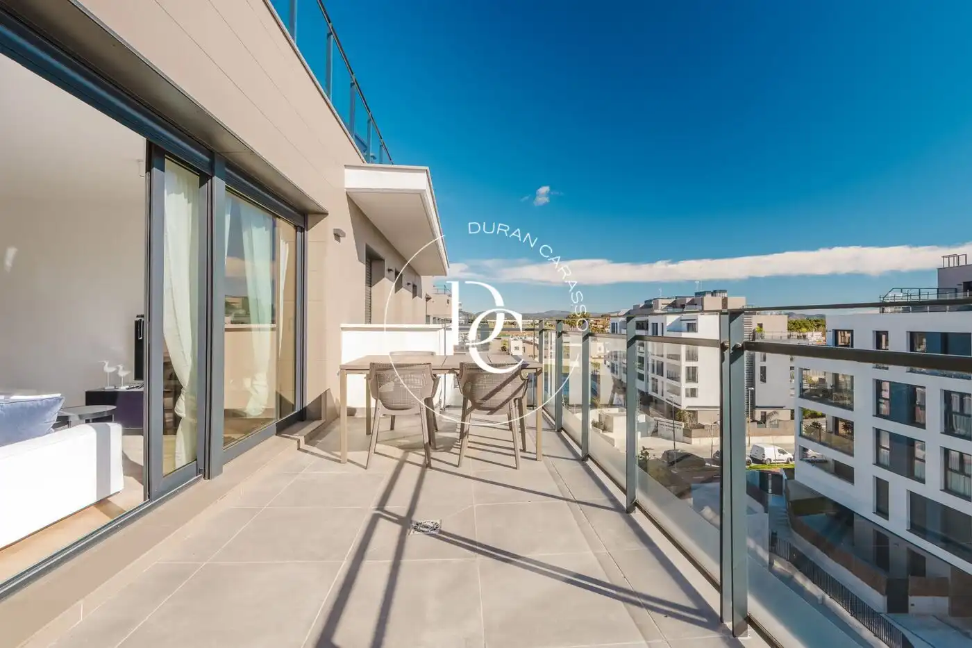 Terrasse von Maisonette zur Miete in Vilanova i la Geltrú mit Klimaanlage, Heizung und Terrasse