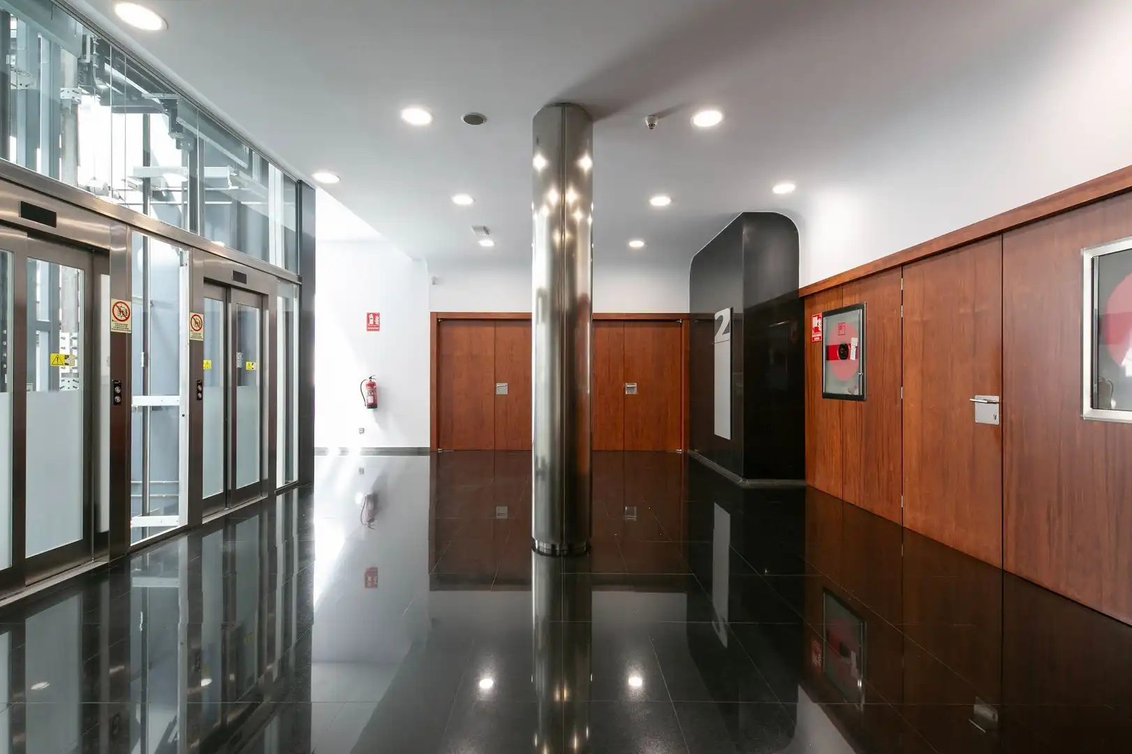 Office for rent in L'Hospitalet de Llobregat  with Air Conditioner and Heating