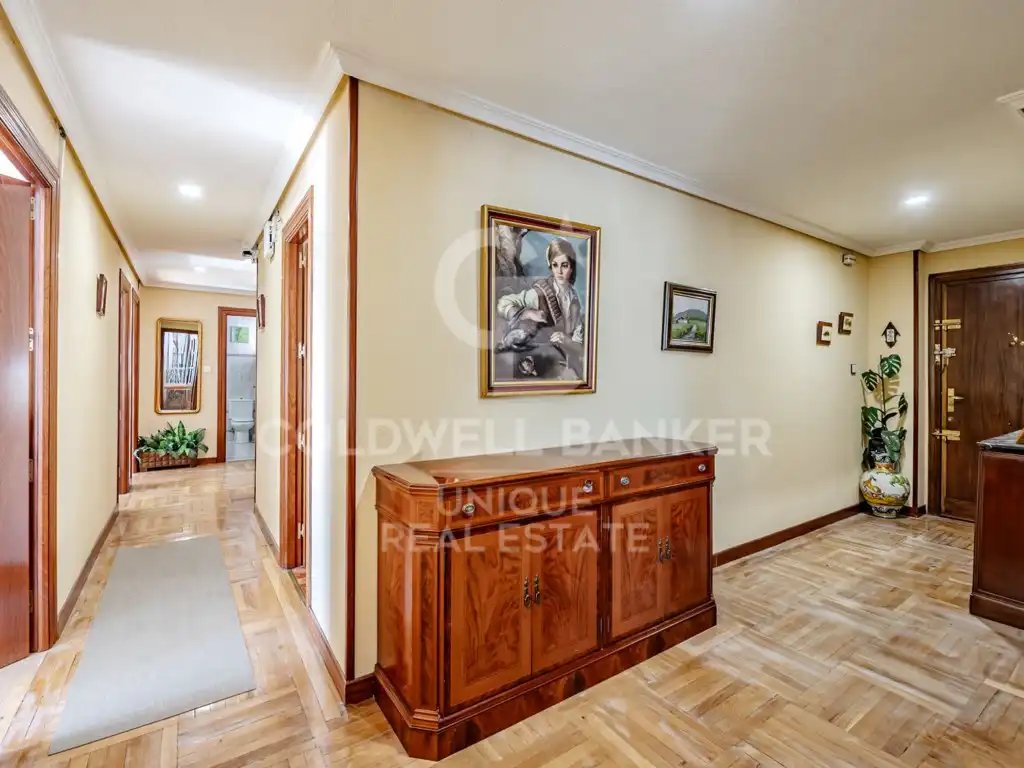 Vista exterior de Piso en venta en Madrid con Terraza
