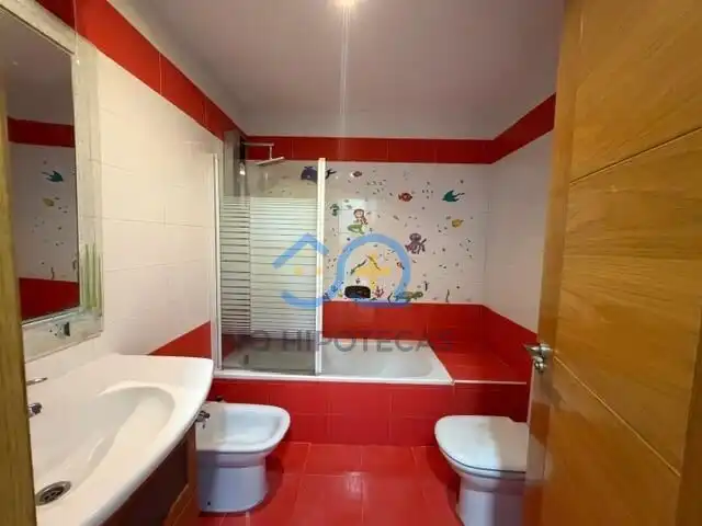 Bathroom of Attic for sale in Yuncos  with Air Conditioner, Heating and Terrace