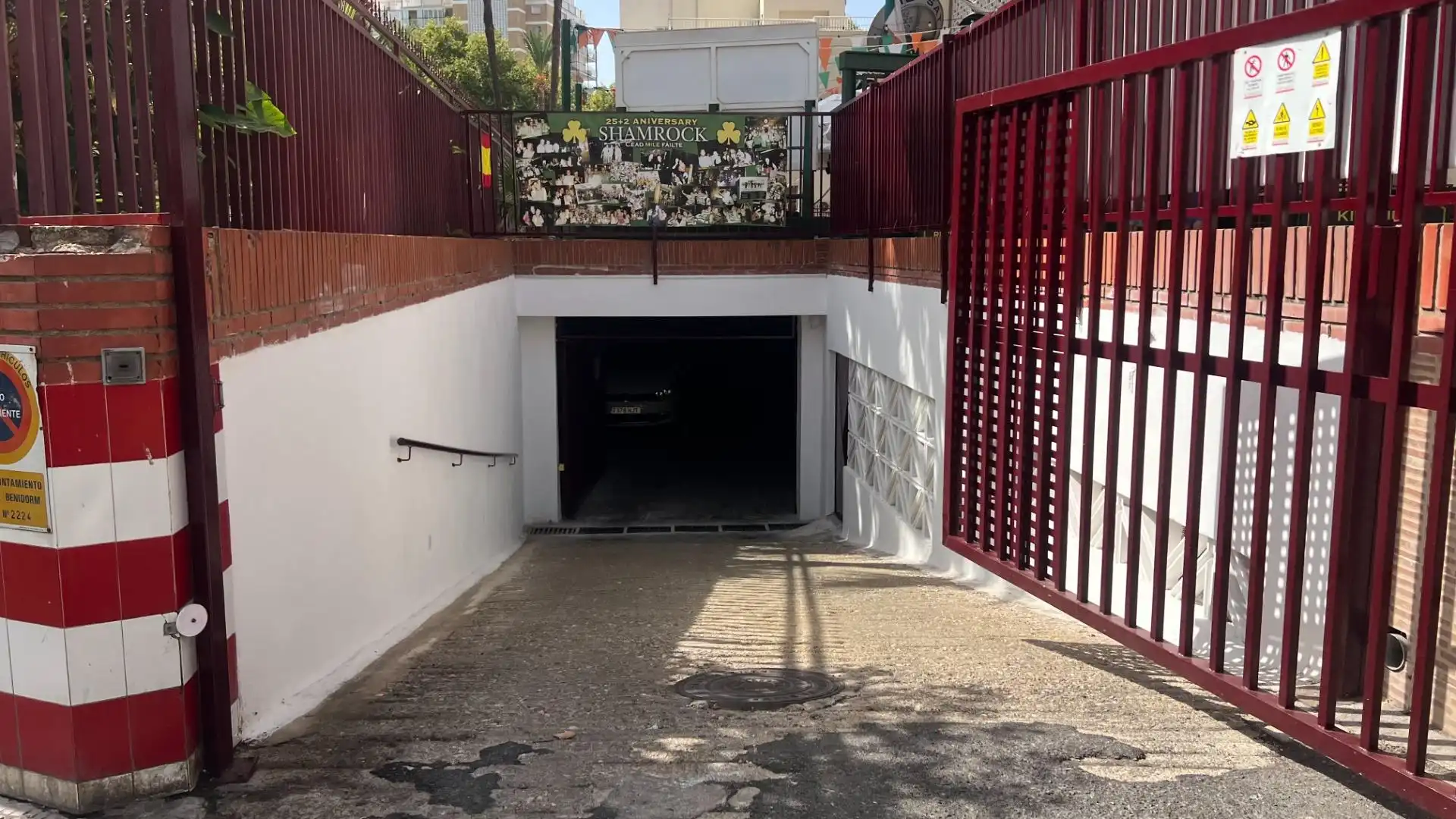 Parkplatz von Wohnung zum Verkauf in Benidorm mit Klimaanlage und Möbliert