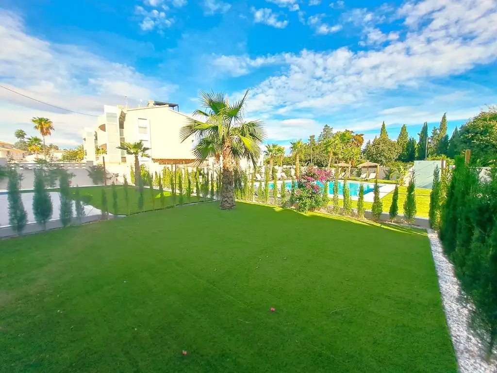 Jardín de Planta baja en venta en Dénia con Aire acondicionado, Calefacción y Jardín privado