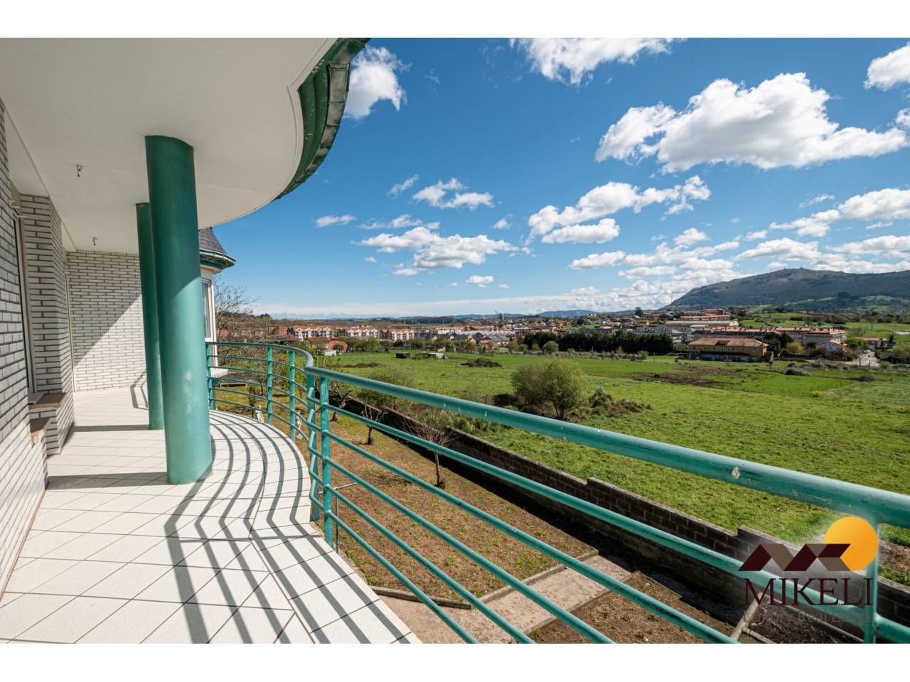 Terrace of House or chalet for sale in El Astillero    with Heating, Private garden and Terrace