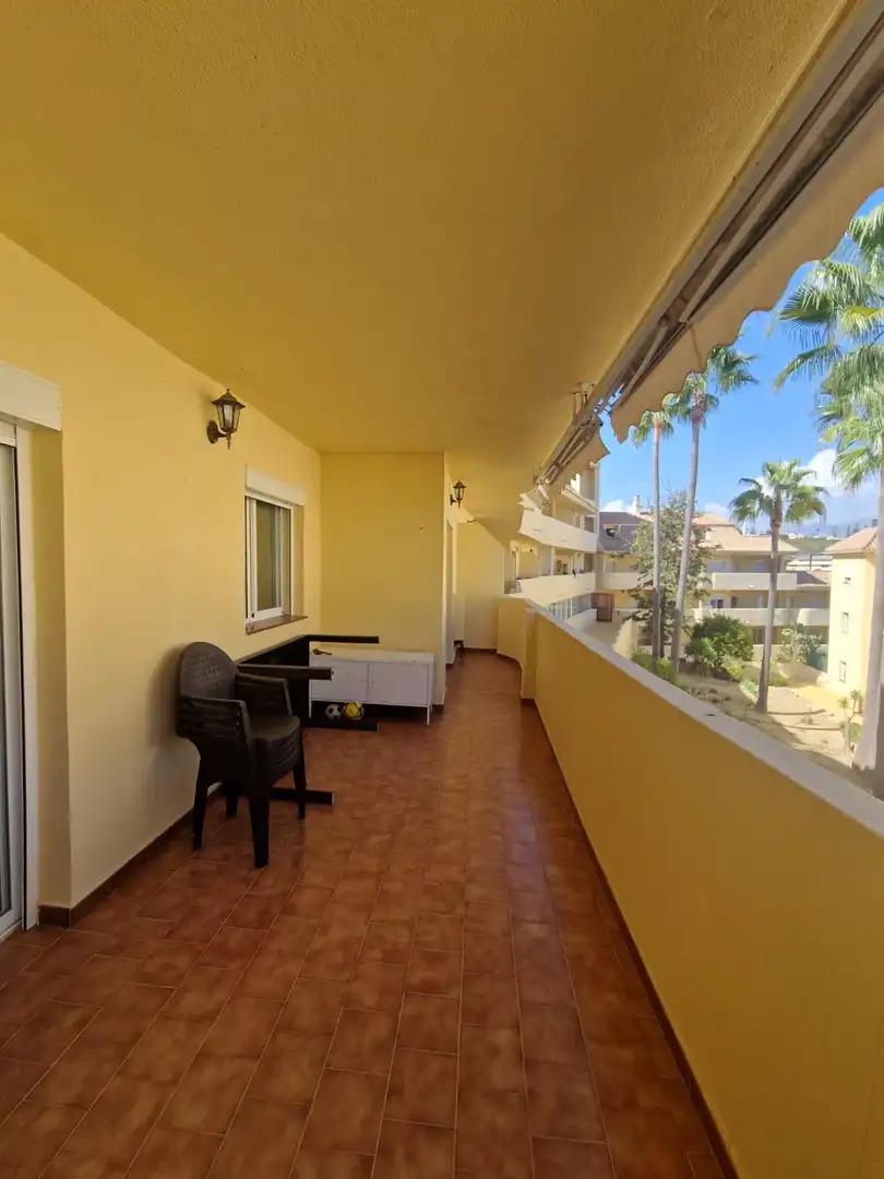 Appartement compact avec piscine à vendre à La Duquesa