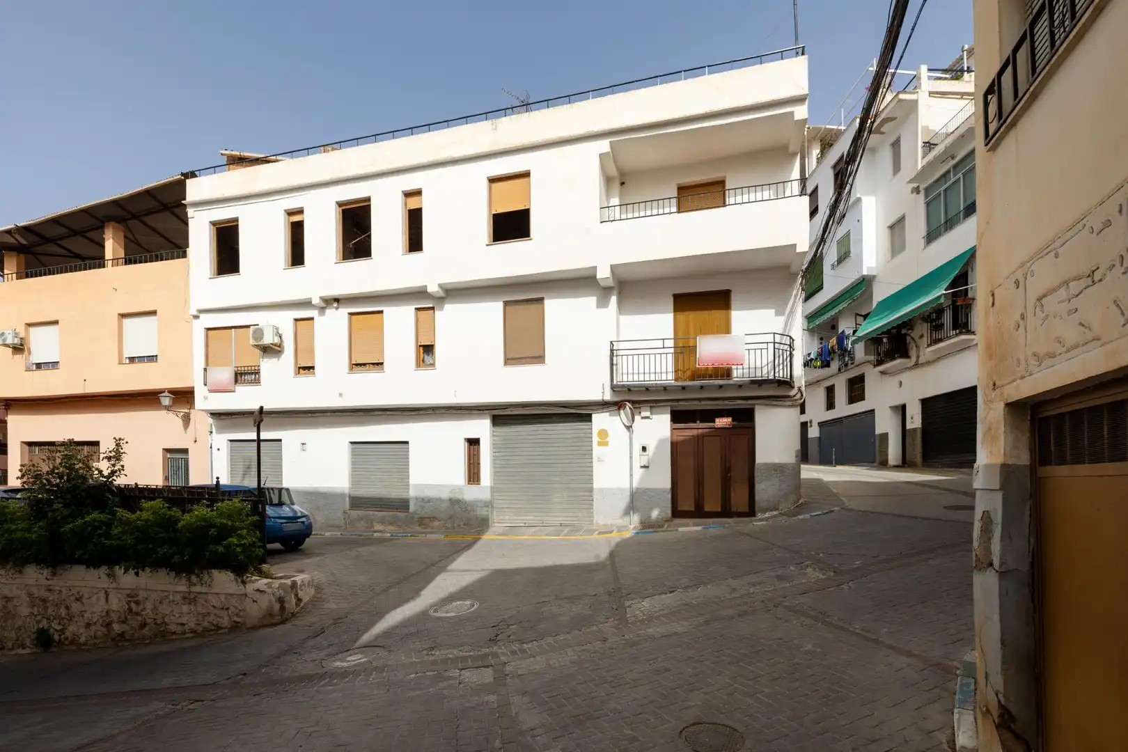 Vista exterior de Edificio en venta en Lanjarón