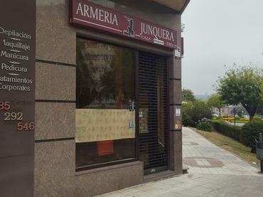 Business premises for sale in Milán - Pumarín - Teatinos
