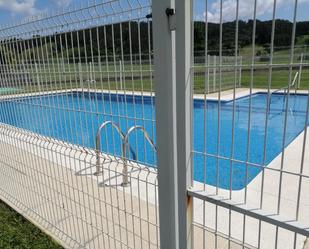 Piscina de Casa adosada en venda en Solórzano amb Terrassa