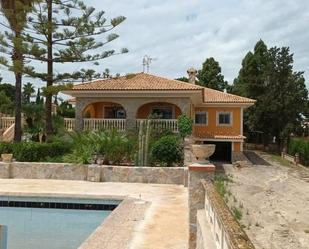 Vista exterior de Casa o xalet en venda en Alicante / Alacant amb Aire condicionat, Terrassa i Piscina