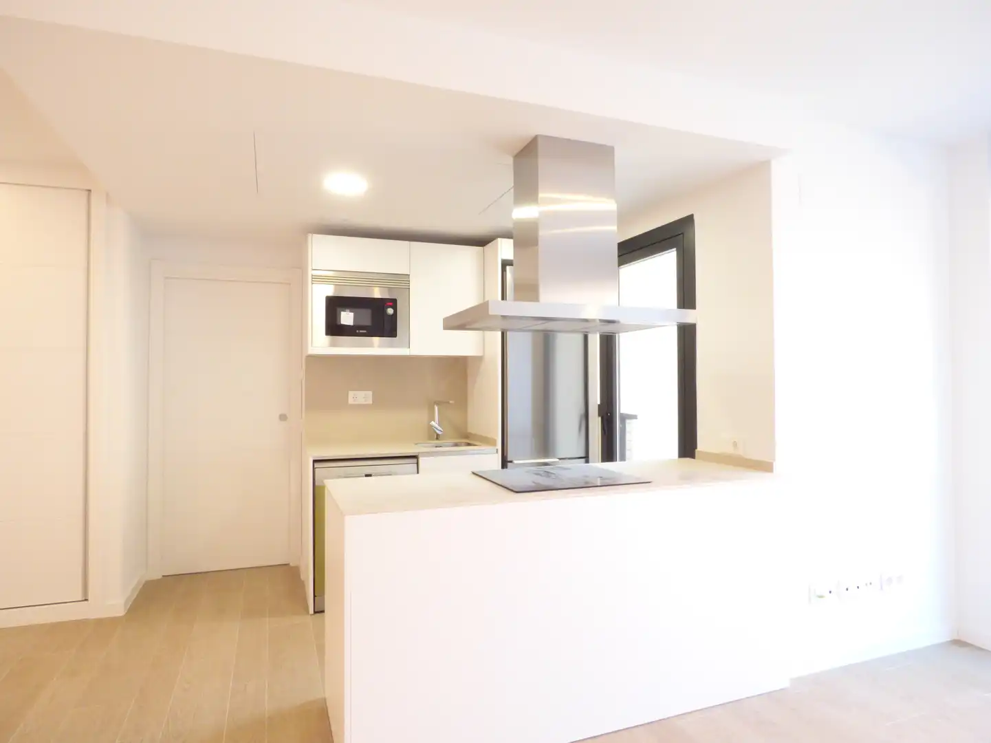 Kitchen of Flat for rent in Madrid  with Air Conditioner, Heating and Private garden