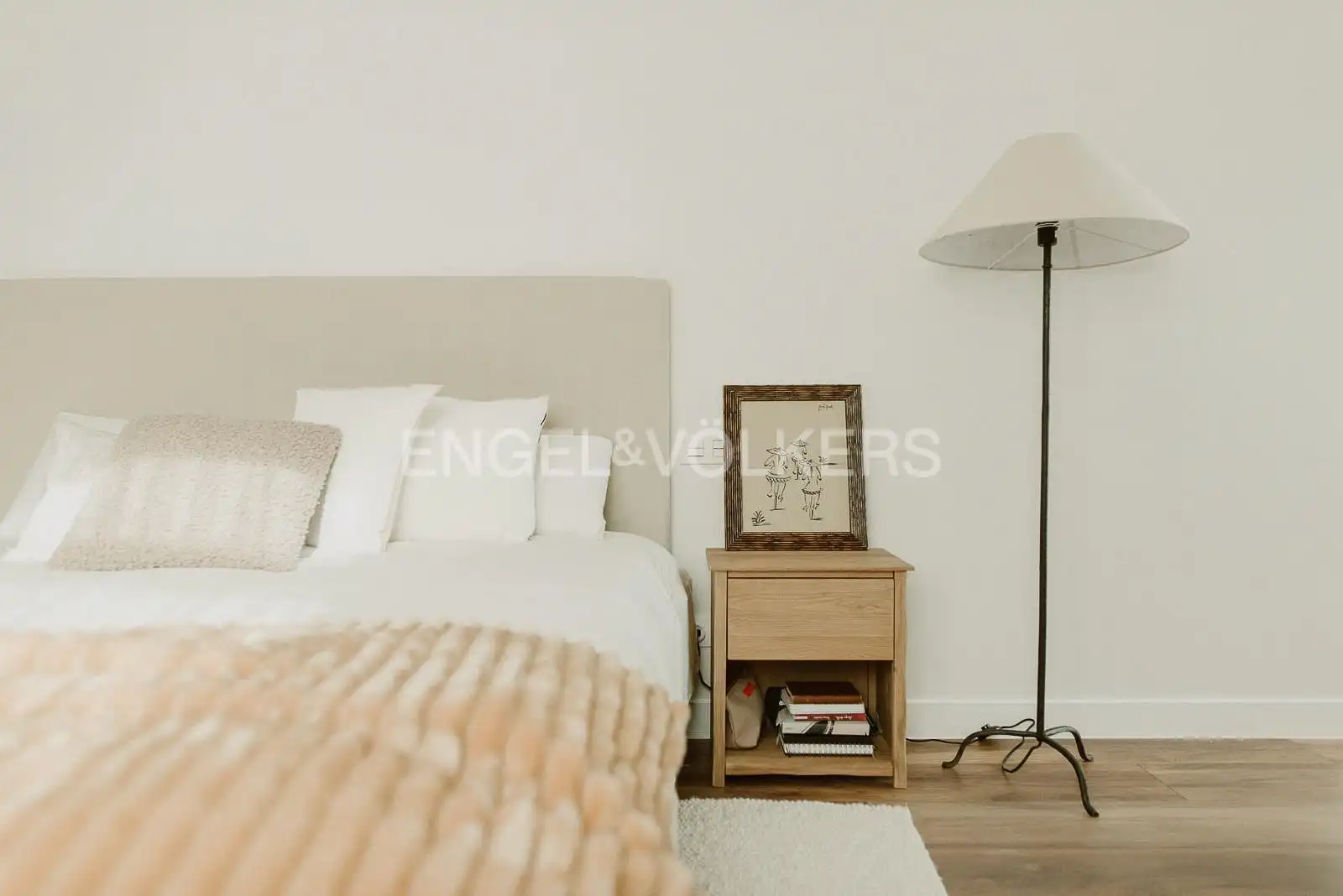 Bedroom of Flat for rent in La Moraleja  with Air Conditioner, Heating and Private garden
