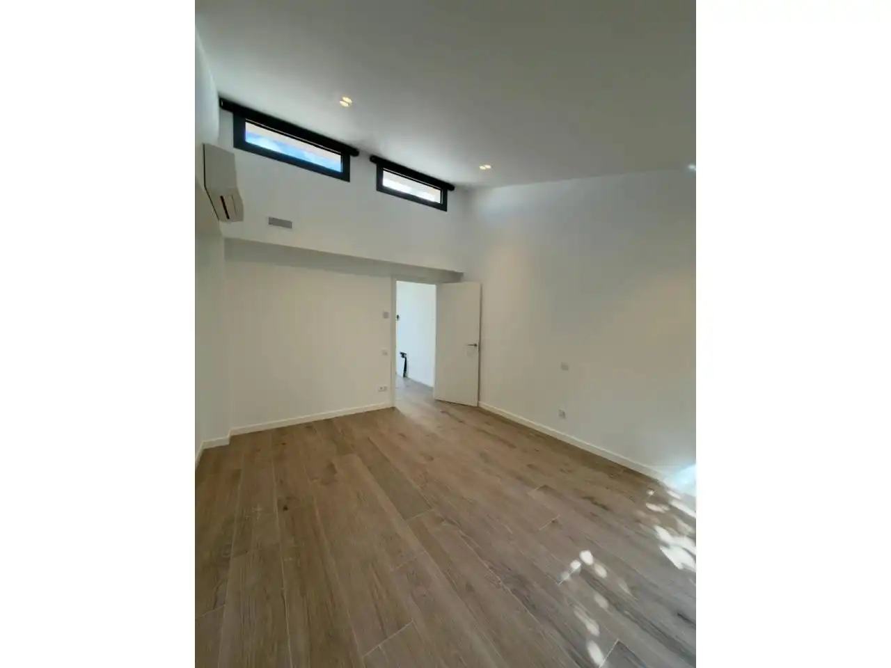 Dúplex de alquiler en Sabadell con Aire acondicionado, Calefacción y Parquet