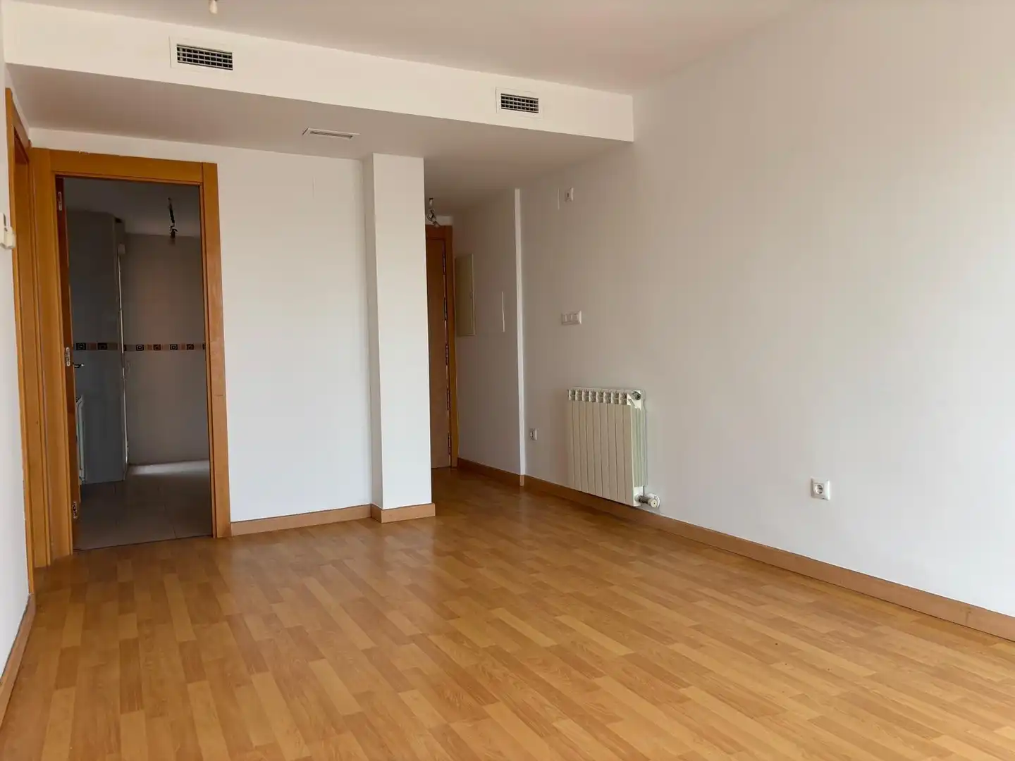 Habitación de Piso en venta en Fuentes de Ebro con Trastero