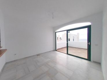 Apartamento con piscina en venta en Calle Madrid